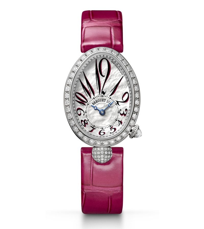 Reine de Naples那不勒斯王后迷你腕錶，18K白金錶殼，錶圈、錶殼周圍與錶耳鑲嵌139顆明亮式切割鑽石（約1.255克拉），錶冠鑲有一顆梨形鑽石（約0.26克拉），錶徑33 x 24.95毫米，586/1自動上鍊機芯，粉色真皮錶帶配金質折疊錶扣，鑲嵌26顆明亮式切割鑽石（約0.12克拉），建議售價NTD1,163,000。