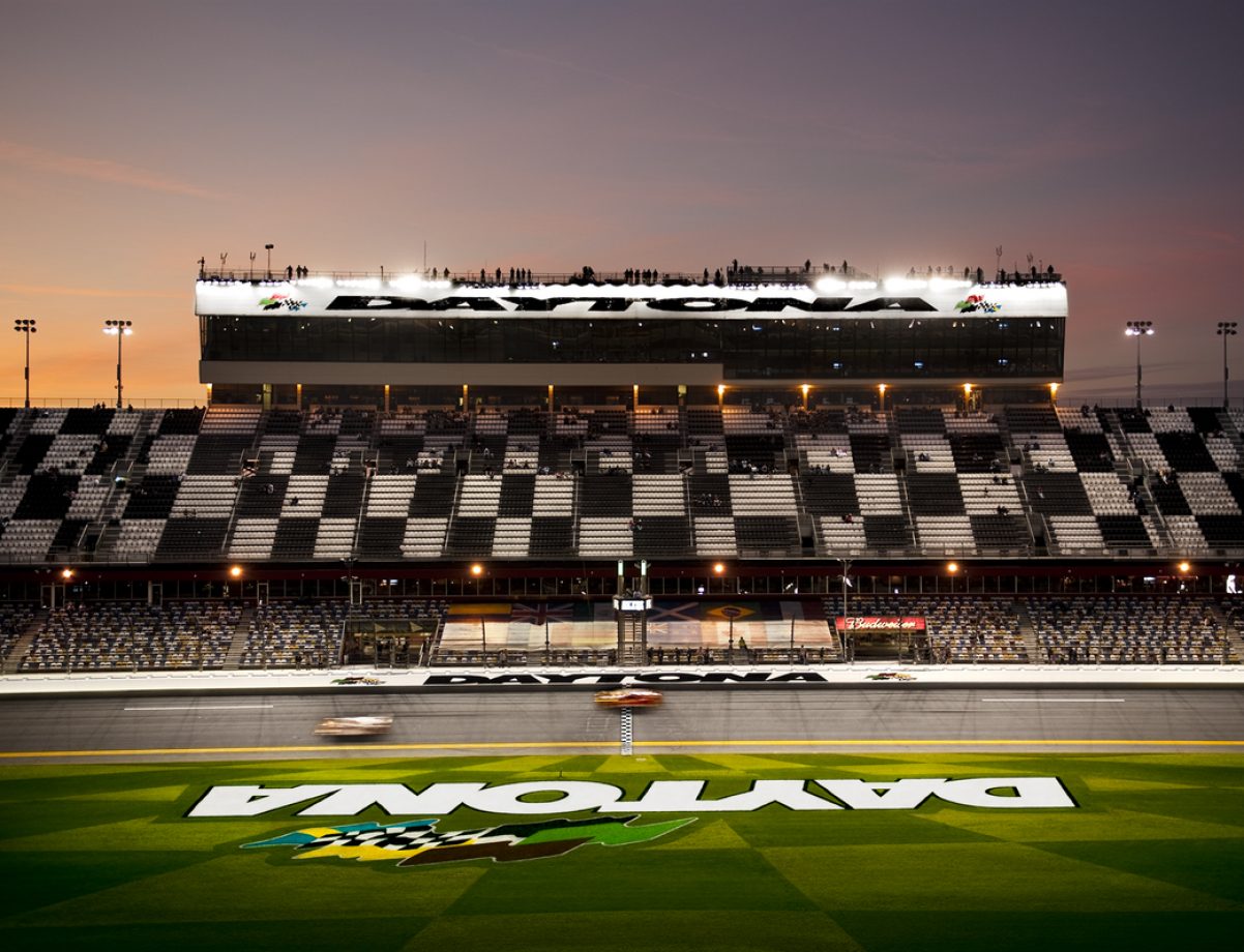 每年舉辦勞力士迪通拿24小時耐力賽的Daytona國際賽道。