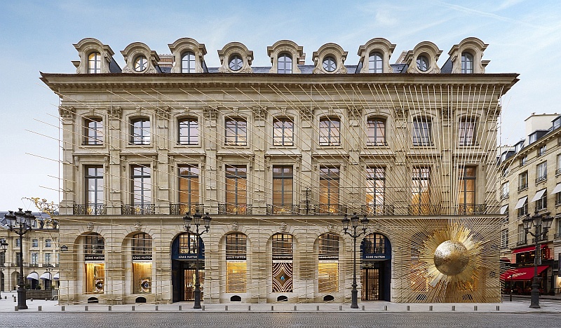 opening: Louis Vuitton: dopo 160 anni torna in place Vendôme e