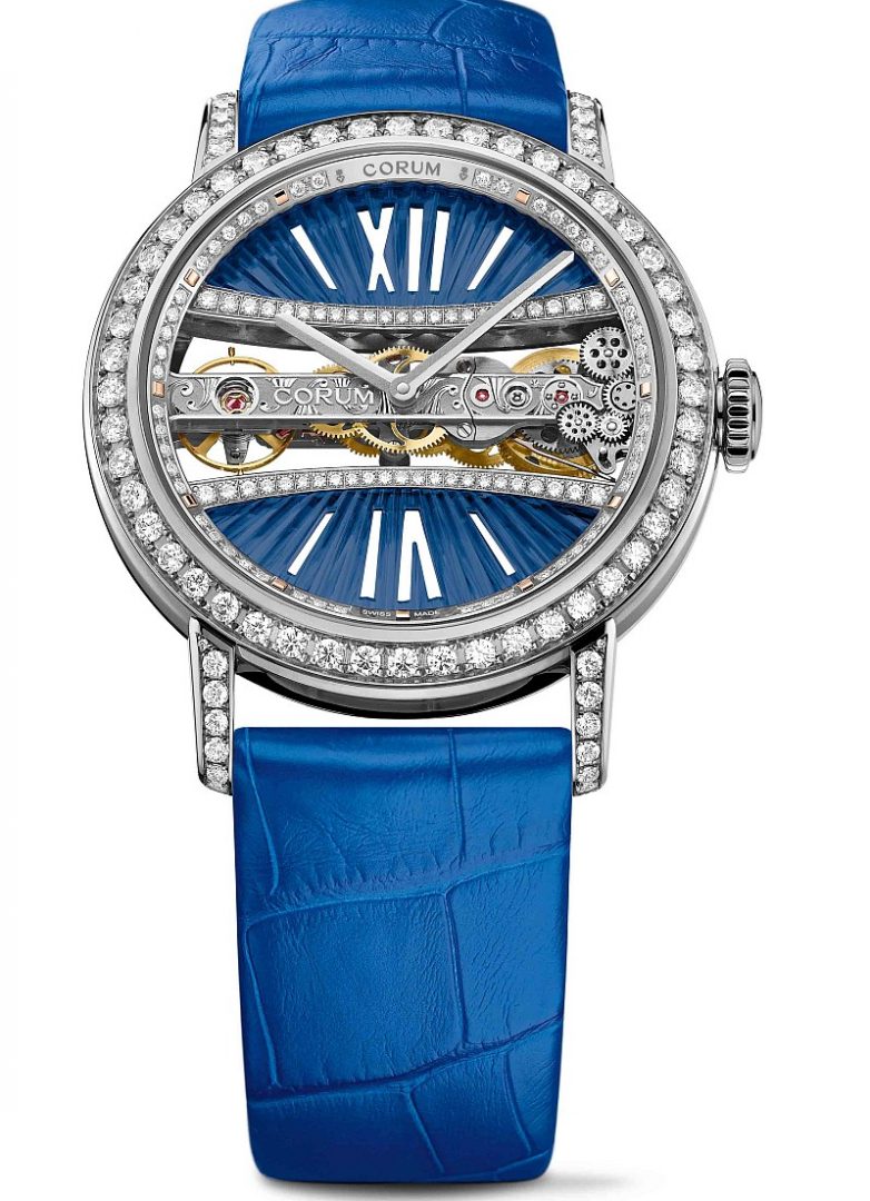CORUM 金橋系列圓形鑽錶，白金錶殼，錶徑39毫米，建議售價NTD1,932,000。