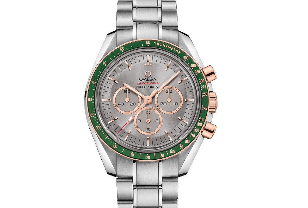 Speedmaster Moonwatch Professional “Tokyo 2020” 限量款(綠)，不鏽鋼錶殼，Sedna金計時盤外圈、按把、指針及時標，錶徑42毫米，限量2,020只。