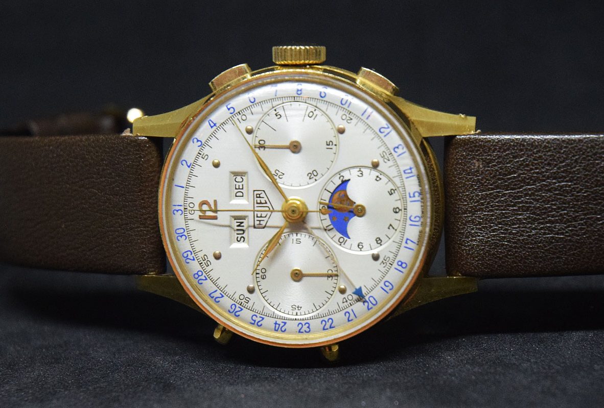 1950年的計時碼錶，搭載Valjoux 88手動上鍊機芯，是Tag Heuer最複雜的腕錶之一。