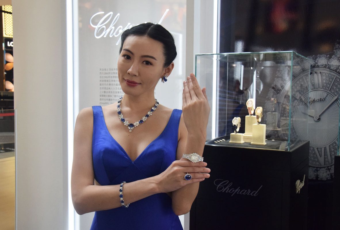 模特兒李彬展演Chopard珠寶與鑽錶。