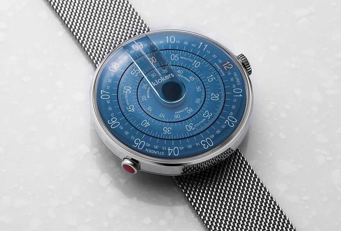 KLOK-01-D7腕錶，搭配米蘭鍊帶。